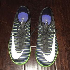 Boys Nike Futsal Cleats